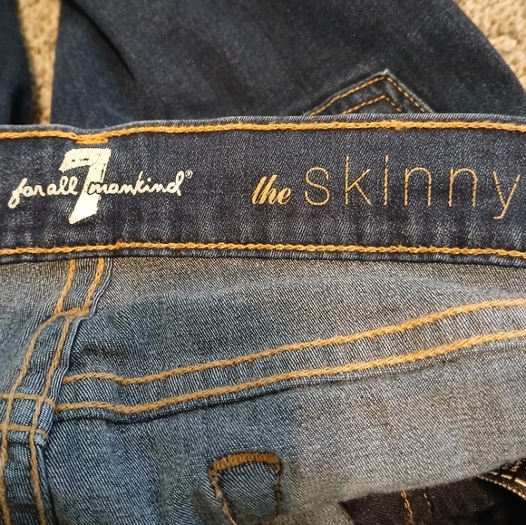 7 For All Mankind Mid-Rise The Skinny Jeans Women's Size 27 - Picture 4 of 5